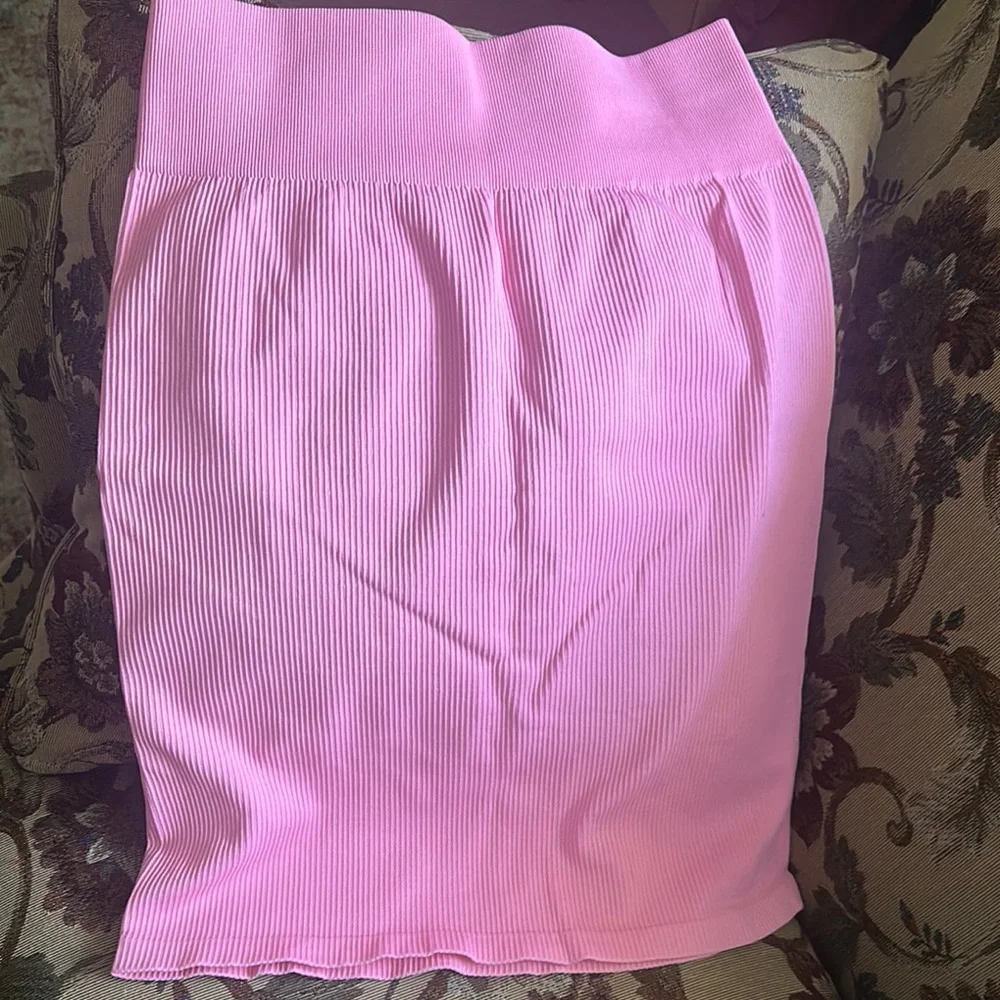OQQ Candypink Womenswear skirt - Picture 3 of 4
